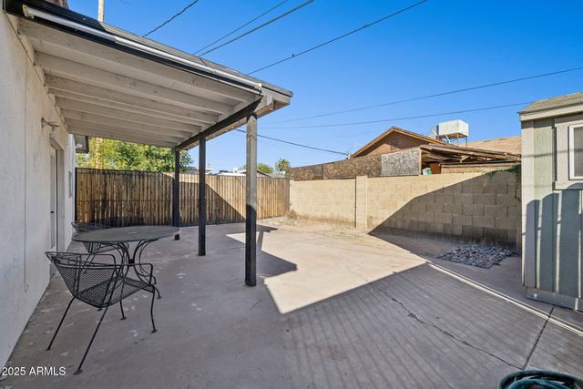 1614 E Roma Avenue, Phoenix, AZ 85016