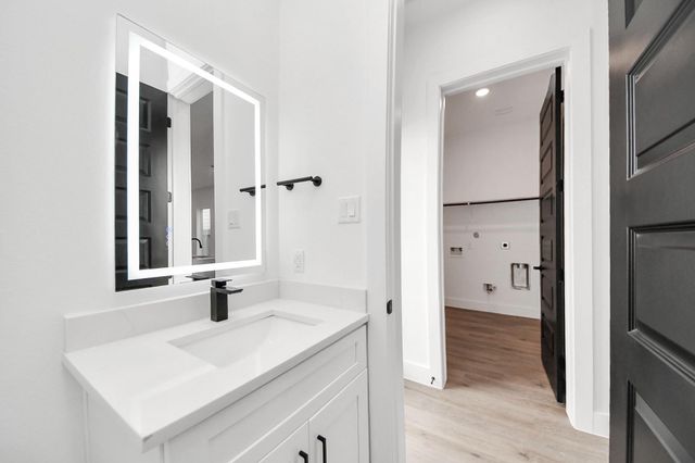 3308 Hardy Street, Houston, TX 77009