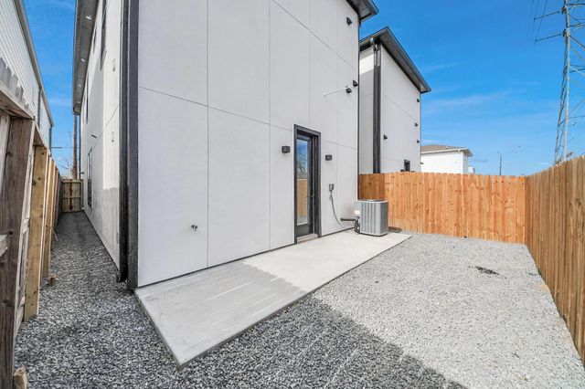 3308 Hardy Street, Houston, TX 77009