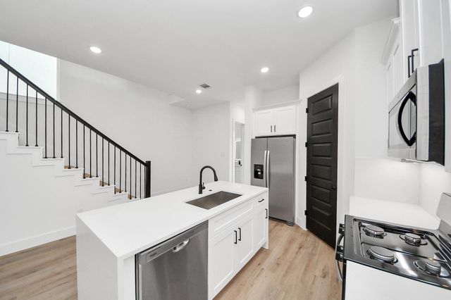 3308 Hardy Street, Houston, TX 77009