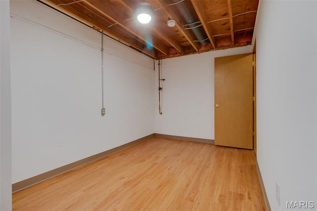 936 Amaral Circle, St Louis, MO 63137