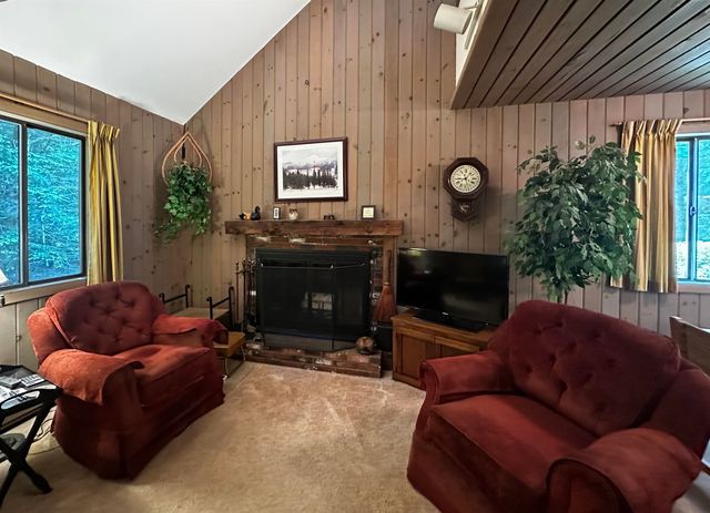 78 Greensward Drive, Grantham, NH 03753