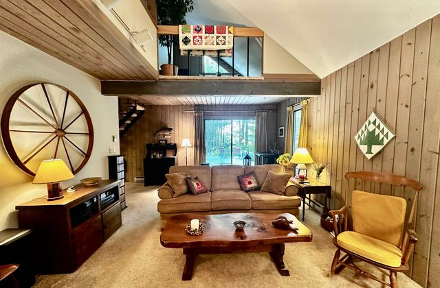 78 Greensward Drive, Grantham, NH 03753