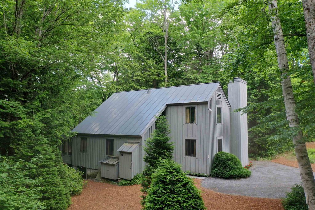 78 Greensward Drive, Grantham, NH 03753