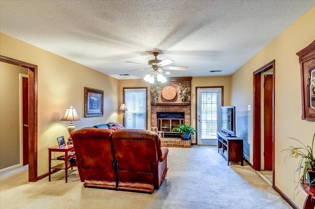 7196 BUTTERNUT DR, Memphis, TN 38133