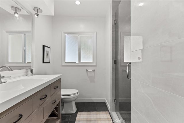 6319 Aura Avenue, Tarzana, CA 91335