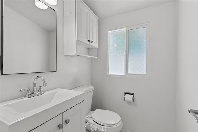 6319 Aura Avenue, Tarzana, CA 91335