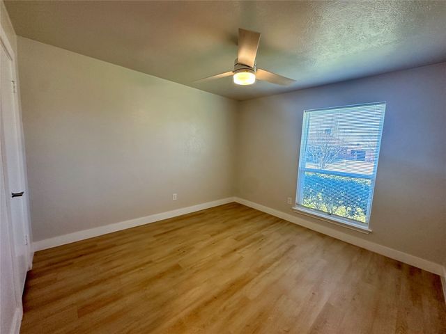 2922 Berkshire Drive, Mesquite, TX 75150