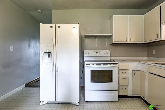 3020 N 41st Street, Lincoln, NE 68504