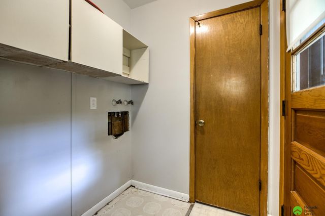 3020 N 41st Street, Lincoln, NE 68504