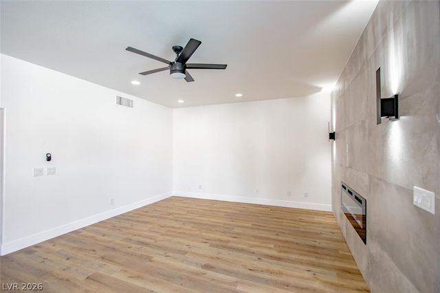 8500 Copper Mountain Avenue, Las Vegas, NV 89129