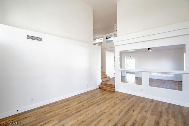 8500 Copper Mountain Avenue, Las Vegas, NV 89129