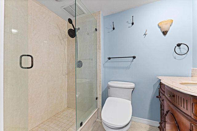 145 S Ocean Avenue 208, Palm Beach Shores, FL 33404