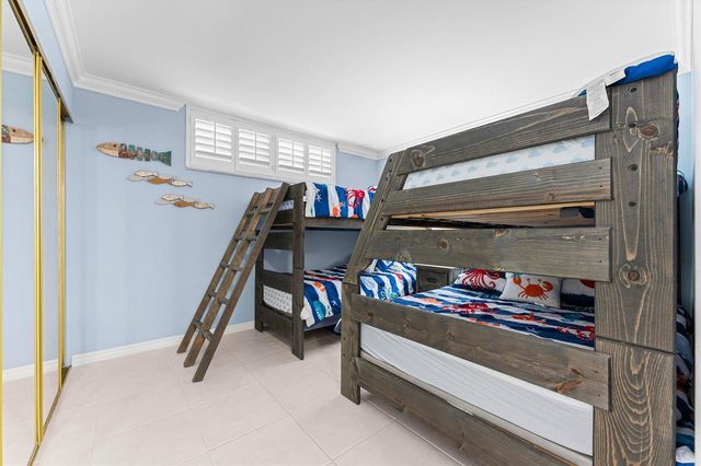 145 S Ocean Avenue 208, Palm Beach Shores, FL 33404