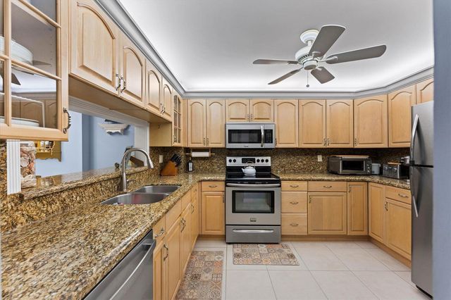 145 S Ocean Avenue 208, Palm Beach Shores, FL 33404
