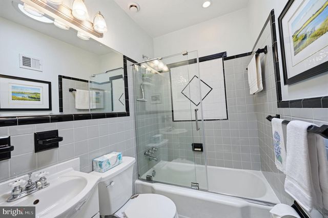 1116 N ROOSEVELT ST N, Arlington, VA 22205