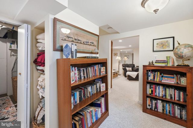 1116 N ROOSEVELT ST N, Arlington, VA 22205