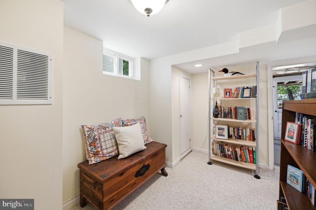 1116 N ROOSEVELT ST N, Arlington, VA 22205