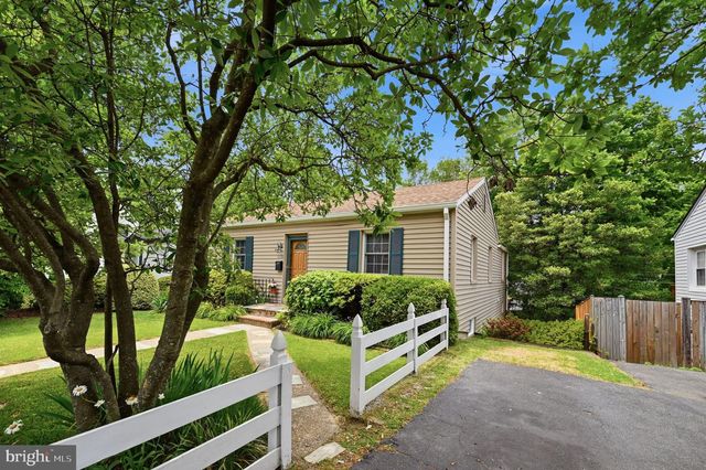1116 N ROOSEVELT ST N, Arlington, VA 22205