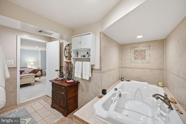 1116 N ROOSEVELT ST N, Arlington, VA 22205