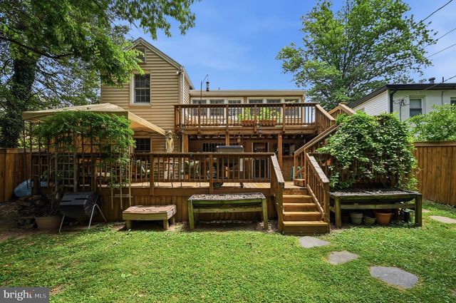 1116 N ROOSEVELT ST N, Arlington, VA 22205