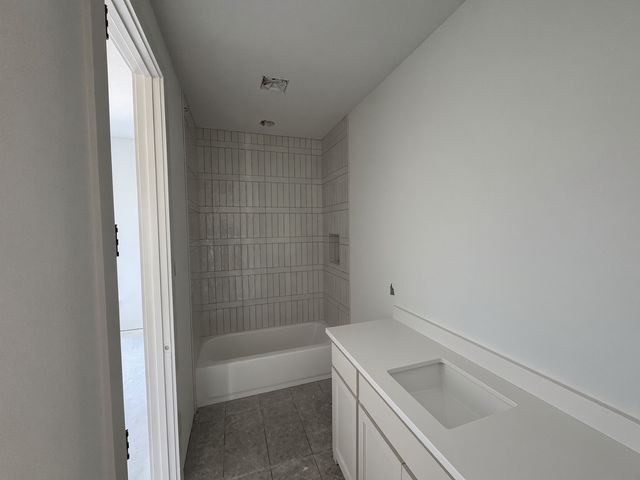 5009 Bluegrass, Azle, TX 76098