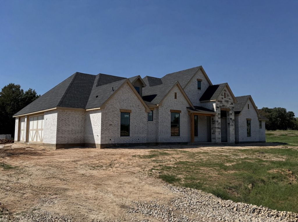 5009 Bluegrass, Azle, TX 76098 — photo 2