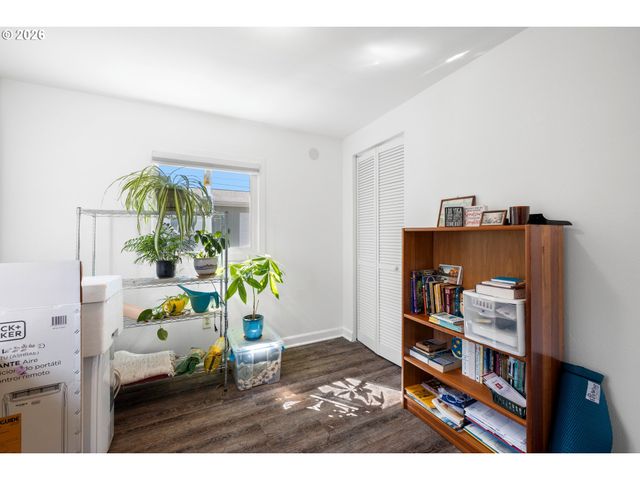 12450 Sw FISCHER Rd 143, Portland, OR 97224