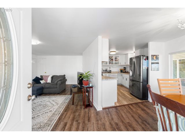 12450 Sw FISCHER Rd 143, Portland, OR 97224