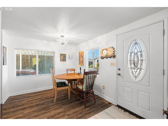 12450 Sw FISCHER Rd 143, Portland, OR 97224