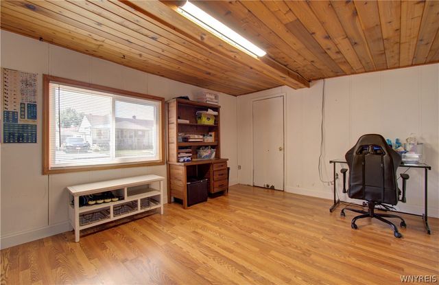 1240 91st Street, Niagara Falls, NY 14304