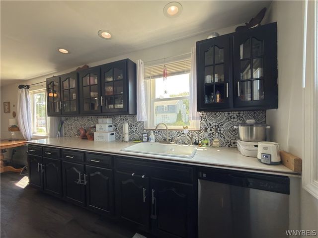 1240 91st Street, Niagara Falls, NY 14304