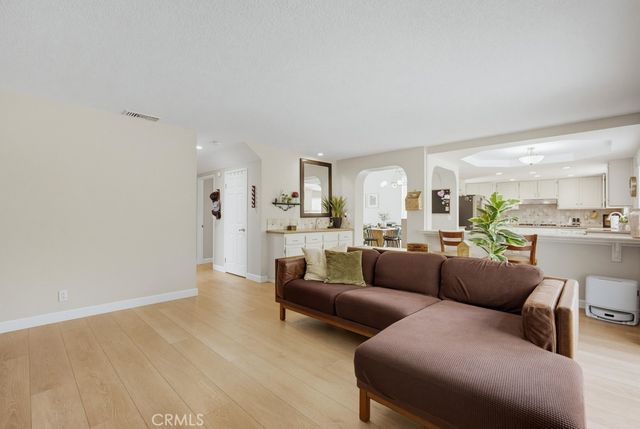 2253 Jasmine Avenue, Upland, CA 91784