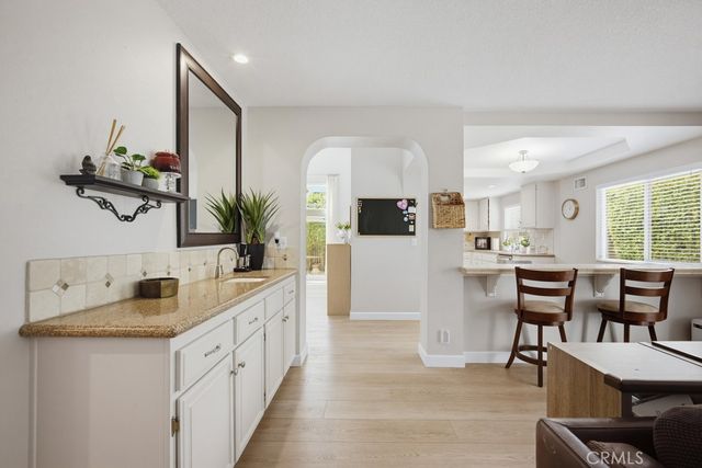 2253 Jasmine Avenue, Upland, CA 91784