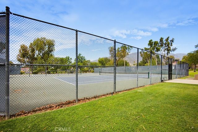 2253 Jasmine Avenue, Upland, CA 91784