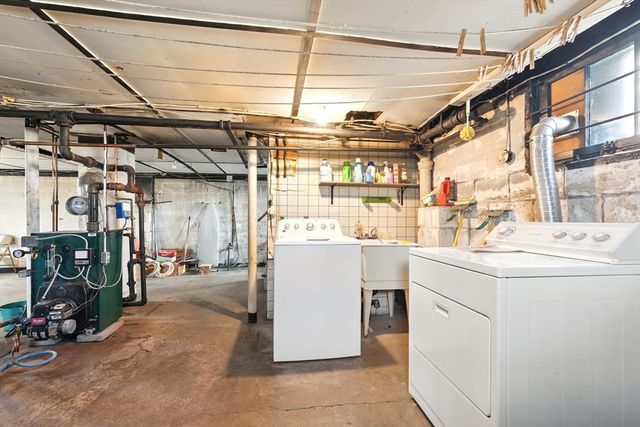 1183 Carew Street, Springfield, MA 01104