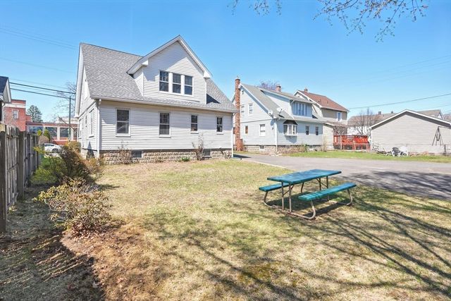 1183 Carew Street, Springfield, MA 01104