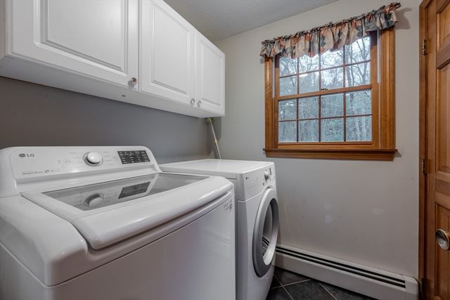 41 Indian Hill Rd, Dracut, MA 01826