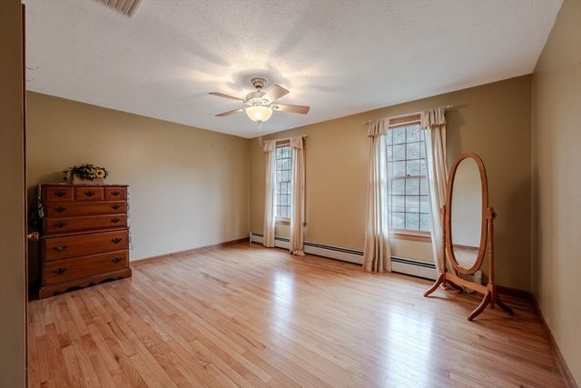 41 Indian Hill Rd, Dracut, MA 01826