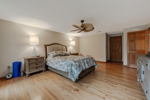 41 Indian Hill Rd, Dracut, MA 01826