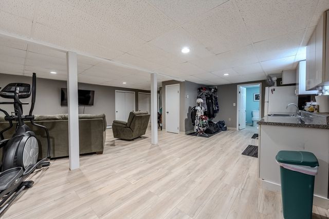 41 Indian Hill Rd, Dracut, MA 01826