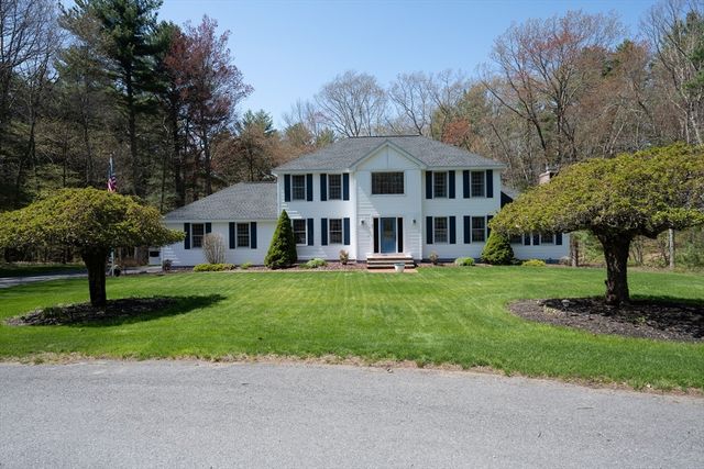 41 Indian Hill Rd, Dracut, MA 01826