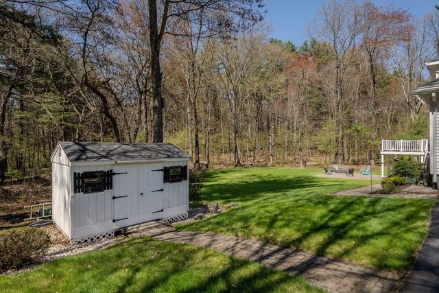 41 Indian Hill Rd, Dracut, MA 01826