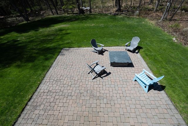 41 Indian Hill Rd, Dracut, MA 01826