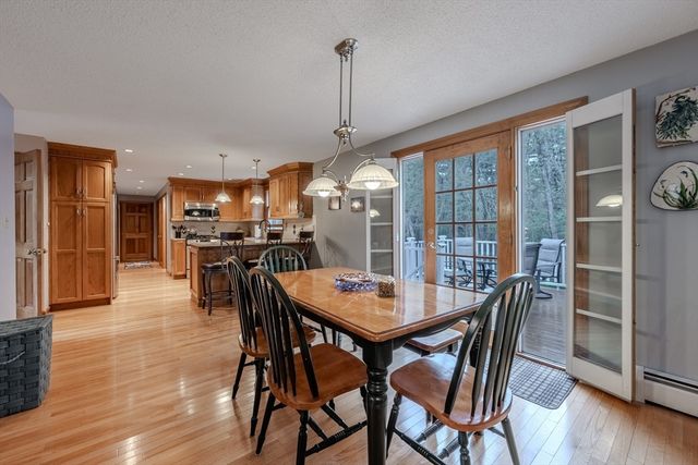 41 Indian Hill Rd, Dracut, MA 01826