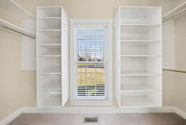 2990 Oak Glen Ln, Clarksville, TN 37043