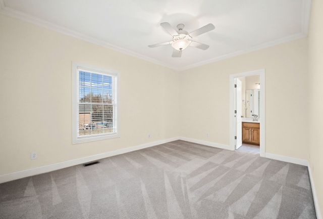 2990 Oak Glen Ln, Clarksville, TN 37043