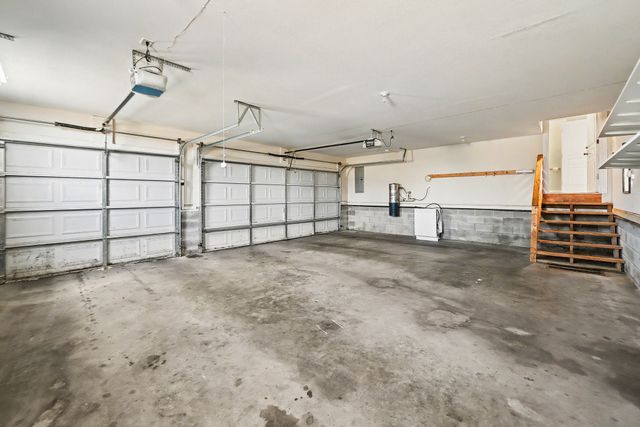 2990 Oak Glen Ln, Clarksville, TN 37043