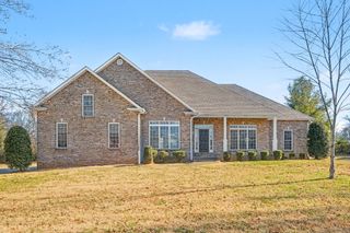 2990 Oak Glen Ln, Clarksville, TN 37043