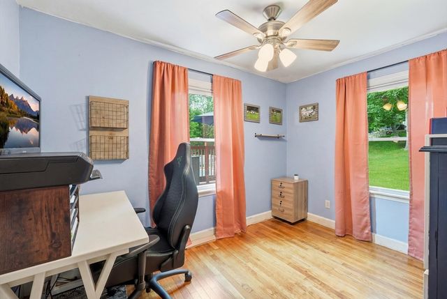 39 Stafford St, Charlton, MA 01507